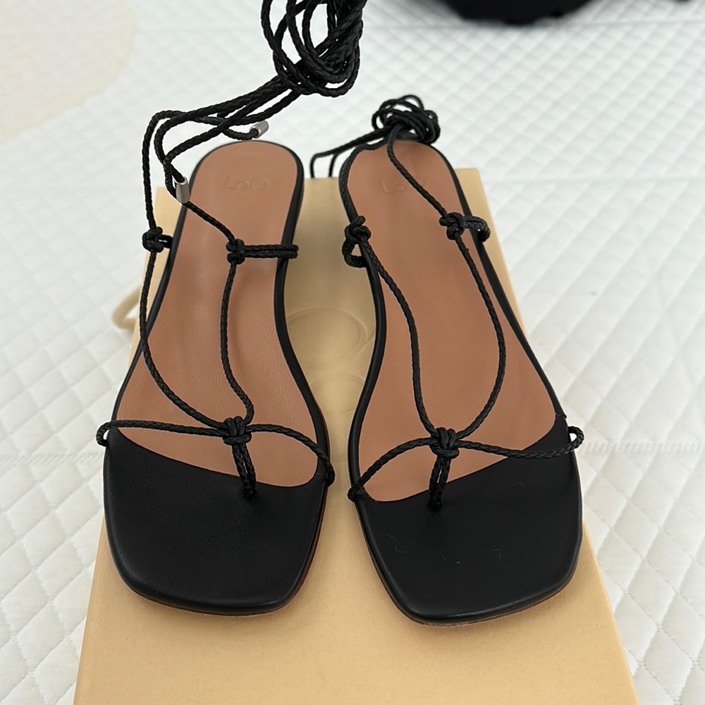 Loq Dora sandals in Black EU38/US7